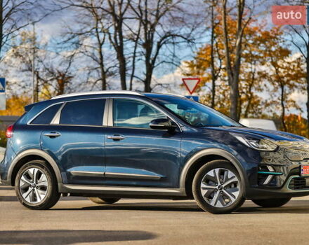Синий Киа Niro, объемом двигателя 0 л и пробегом 131 тыс. км за 19500 $, фото 4 на Automoto.ua