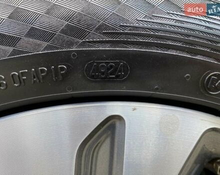 Синій Кіа Niro, об'ємом двигуна 0 л та пробігом 75 тис. км за 23900 $, фото 29 на Automoto.ua