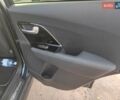 Синій Кіа Niro, об'ємом двигуна 0 л та пробігом 120 тис. км за 19890 $, фото 16 на Automoto.ua