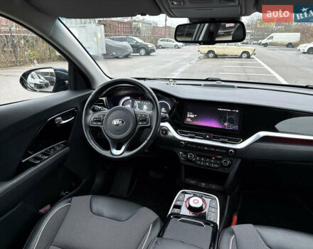 Синий Киа Niro, объемом двигателя 0 л и пробегом 125 тыс. км за 19600 $, фото 41 на Automoto.ua