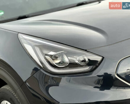 Синій Кіа Niro, об'ємом двигуна 0 л та пробігом 130 тис. км за 18990 $, фото 25 на Automoto.ua