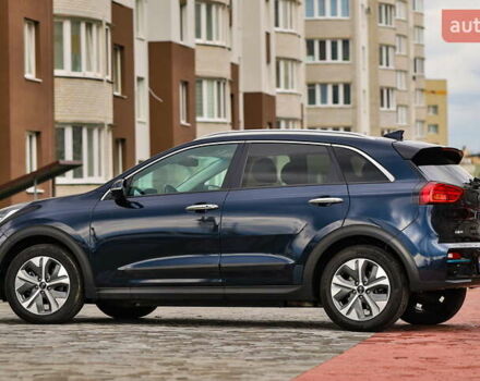 Синий Киа Niro, объемом двигателя 0 л и пробегом 131 тыс. км за 19500 $, фото 8 на Automoto.ua