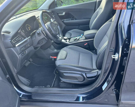 Синій Кіа Niro, об'ємом двигуна 0 л та пробігом 112 тис. км за 19500 $, фото 34 на Automoto.ua