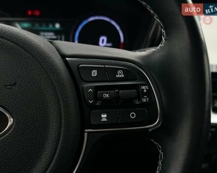 Синий Киа Niro, объемом двигателя 0 л и пробегом 117 тыс. км за 19900 $, фото 9 на Automoto.ua