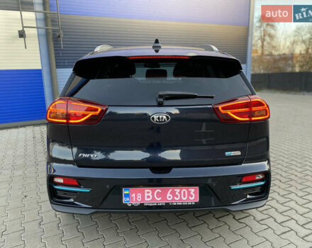 Синій Кіа Niro, об'ємом двигуна 0 л та пробігом 105 тис. км за 20300 $, фото 9 на Automoto.ua