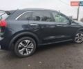 Синій Кіа Niro, об'ємом двигуна 0 л та пробігом 150 тис. км за 18000 $, фото 12 на Automoto.ua