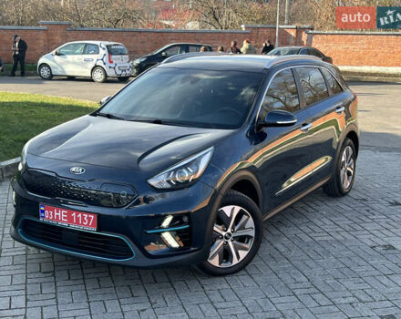 Синий Киа Niro, объемом двигателя 0 л и пробегом 92 тыс. км за 18799 $, фото 3 на Automoto.ua