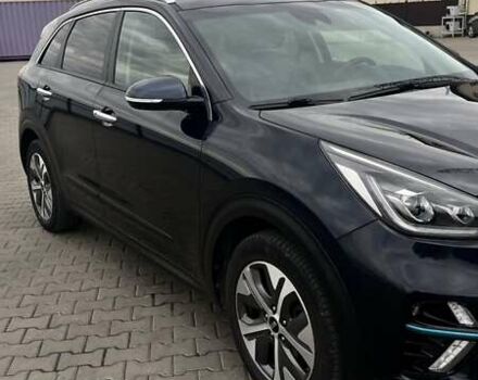 Синій Кіа Niro, об'ємом двигуна 0 л та пробігом 135 тис. км за 18750 $, фото 4 на Automoto.ua