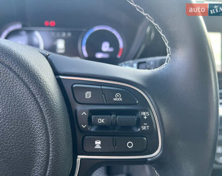 Синій Кіа Niro, об'ємом двигуна 0 л та пробігом 112 тис. км за 19500 $, фото 62 на Automoto.ua