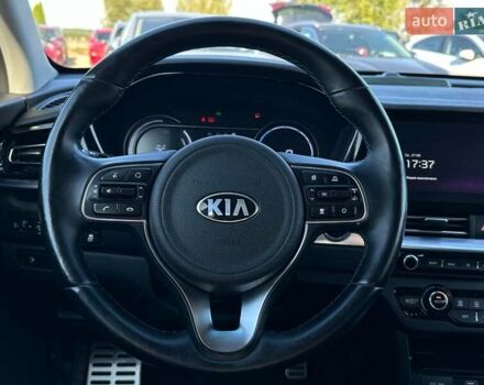 Синий Киа Niro, объемом двигателя 0 л и пробегом 58 тыс. км за 22900 $, фото 41 на Automoto.ua