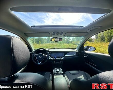 Киа Niro 2020 в Обухове на Automoto.ua Синий Киа Niro, объемом двигателя 0.15 л и пробегом 89 тыс. км за 18100 $, фото 5 на Automoto.ua
