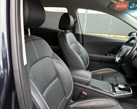 Синий Киа Niro, объемом двигателя 0 л и пробегом 101 тыс. км за 19900 $, фото 27 на Automoto.ua