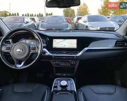 Киа Niro 2020 в Львове на Automoto.ua Синий Киа Niro, объемом двигателя 0 л и пробегом 106 тыс. км за 20900 $, фото 66 на Automoto.ua