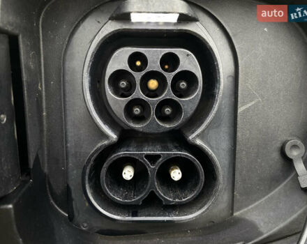 Синій Кіа Niro, об'ємом двигуна 0 л та пробігом 138 тис. км за 21200 $, фото 15 на Automoto.ua