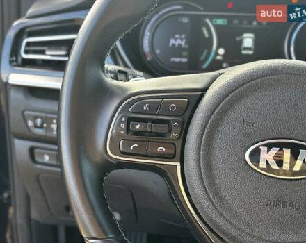 Синий Киа Niro, объемом двигателя 0 л и пробегом 76 тыс. км за 19999 $, фото 22 на Automoto.ua