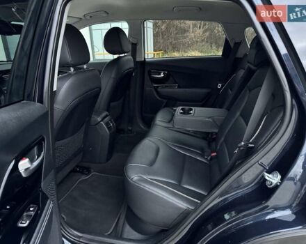 Синий Киа Niro, объемом двигателя 0 л и пробегом 95 тыс. км за 20500 $, фото 61 на Automoto.ua