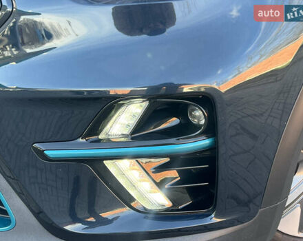 Синий Киа Niro, объемом двигателя 0 л и пробегом 92 тыс. км за 18799 $, фото 5 на Automoto.ua