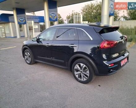 Синій Кіа Niro, об'ємом двигуна 0 л та пробігом 105 тис. км за 21193 $, фото 3 на Automoto.ua