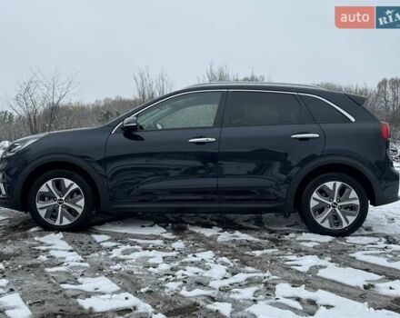 Синій Кіа Niro, об'ємом двигуна 0 л та пробігом 134 тис. км за 19300 $, фото 7 на Automoto.ua