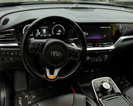 Синій Кіа Niro, об'ємом двигуна 0 л та пробігом 93 тис. км за 19999 $, фото 46 на Automoto.ua