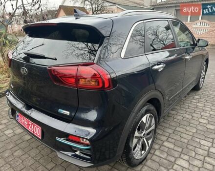 Синій Кіа Niro, об'ємом двигуна 0 л та пробігом 170 тис. км за 18300 $, фото 5 на Automoto.ua