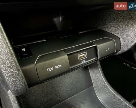 Синій Кіа Niro, об'ємом двигуна 0 л та пробігом 144 тис. км за 18799 $, фото 73 на Automoto.ua