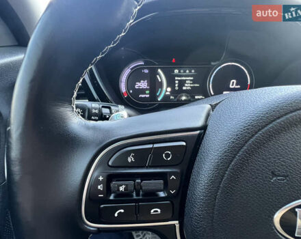 Синий Киа Niro, объемом двигателя 0 л и пробегом 92 тыс. км за 18799 $, фото 40 на Automoto.ua