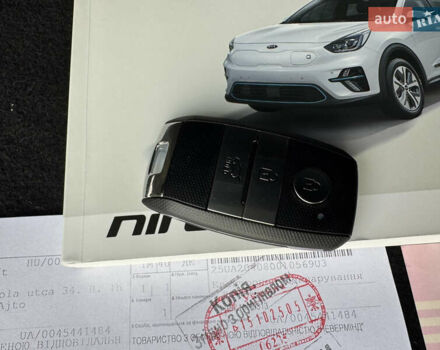 Синий Киа Niro, объемом двигателя 0 л и пробегом 156 тыс. км за 18900 $, фото 53 на Automoto.ua