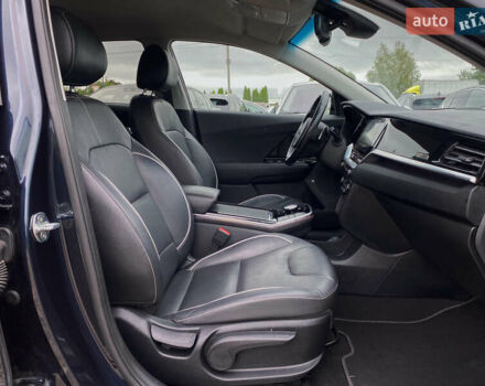 Синий Киа Niro, объемом двигателя 0 л и пробегом 119 тыс. км за 20800 $, фото 93 на Automoto.ua