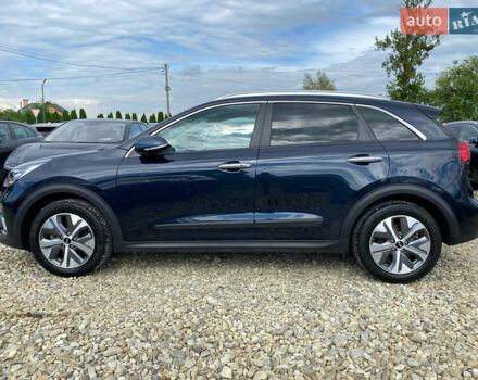 Синій Кіа Niro, об'ємом двигуна 0 л та пробігом 76 тис. км за 22900 $, фото 19 на Automoto.ua