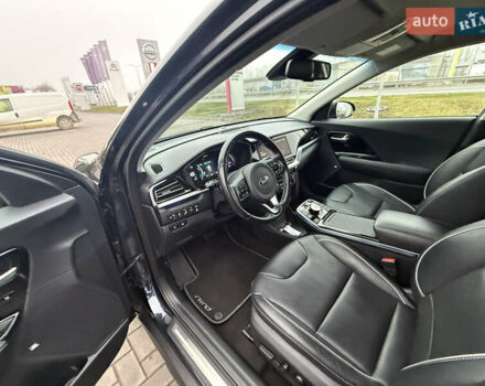 Синій Кіа Niro, об'ємом двигуна 0 л та пробігом 158 тис. км за 18600 $, фото 21 на Automoto.ua