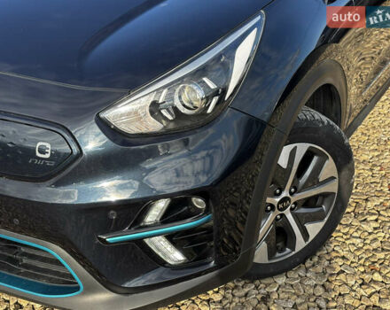 Синий Киа Niro, объемом двигателя 0 л и пробегом 76 тыс. км за 19999 $, фото 7 на Automoto.ua