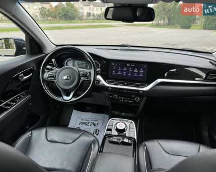 Синий Киа Niro, объемом двигателя 0 л и пробегом 156 тыс. км за 18800 $, фото 36 на Automoto.ua