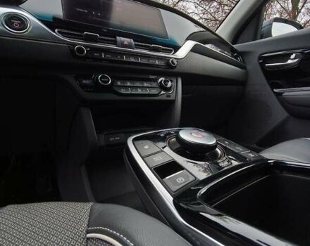 Синій Кіа Niro, об'ємом двигуна 0 л та пробігом 150 тис. км за 18000 $, фото 33 на Automoto.ua