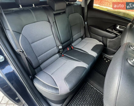 Синий Киа Niro, объемом двигателя 0 л и пробегом 92 тыс. км за 18799 $, фото 49 на Automoto.ua