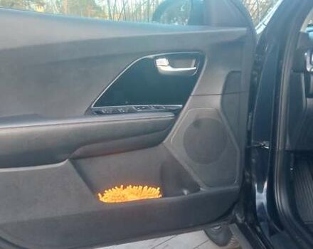 Синій Кіа Niro, об'ємом двигуна 0 л та пробігом 66 тис. км за 21490 $, фото 35 на Automoto.ua