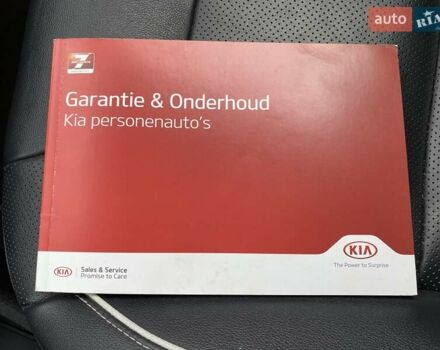 Синій Кіа Niro, об'ємом двигуна 0 л та пробігом 97 тис. км за 21950 $, фото 54 на Automoto.ua
