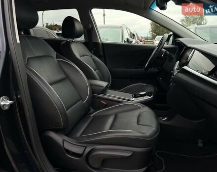 Синий Киа Niro, объемом двигателя 0 л и пробегом 117 тыс. км за 19900 $, фото 86 на Automoto.ua