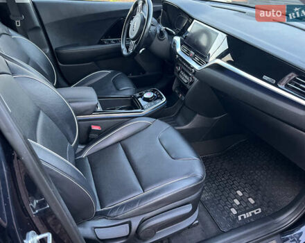 Синій Кіа Niro, об'ємом двигуна 0 л та пробігом 86 тис. км за 22200 $, фото 27 на Automoto.ua