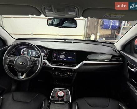 Синій Кіа Niro, об'ємом двигуна 0 л та пробігом 144 тис. км за 18799 $, фото 50 на Automoto.ua