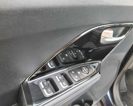 Синий Киа Niro, объемом двигателя 0 л и пробегом 108 тыс. км за 19900 $, фото 8 на Automoto.ua