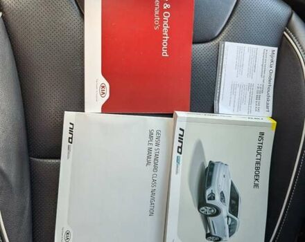 Киа Niro 2020 в Луцке на Automoto.ua Синий Киа Niro, объемом двигателя 0 л и пробегом 157 тыс. км за 19700 $, фото 54 на Automoto.ua