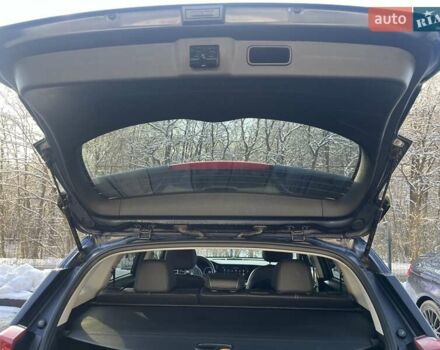 Синій Кіа Niro, об'ємом двигуна 0 л та пробігом 84 тис. км за 18500 $, фото 26 на Automoto.ua