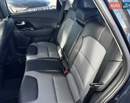 Синий Киа Niro, объемом двигателя 0 л и пробегом 76 тыс. км за 19999 $, фото 33 на Automoto.ua