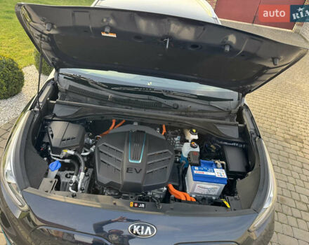 Синий Киа Niro, объемом двигателя 0 л и пробегом 156 тыс. км за 18900 $, фото 18 на Automoto.ua