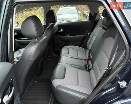 Синий Киа Niro, объемом двигателя 0 л и пробегом 125 тыс. км за 19600 $, фото 32 на Automoto.ua
