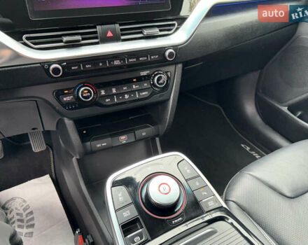 Синий Киа Niro, объемом двигателя 0 л и пробегом 115 тыс. км за 19900 $, фото 40 на Automoto.ua