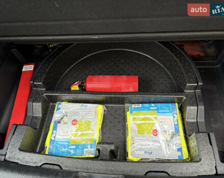 Синий Киа Niro, объемом двигателя 0 л и пробегом 101 тыс. км за 19900 $, фото 62 на Automoto.ua