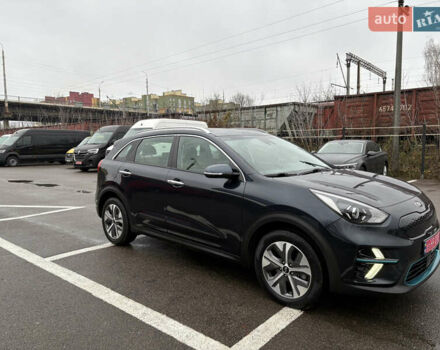 Синий Киа Niro, объемом двигателя 0 л и пробегом 125 тыс. км за 19600 $, фото 5 на Automoto.ua