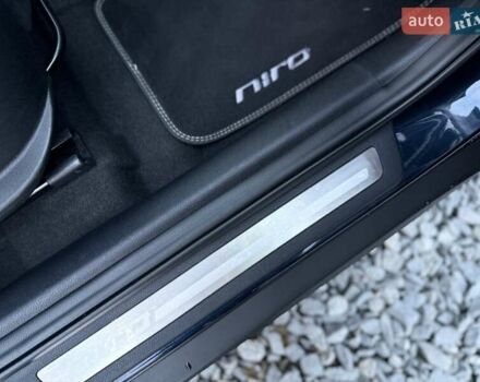 Синій Кіа Niro, об'ємом двигуна 0 л та пробігом 81 тис. км за 19350 $, фото 87 на Automoto.ua